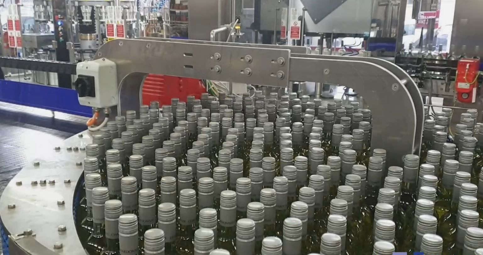 sistema-di-accumulo-vino-acumass